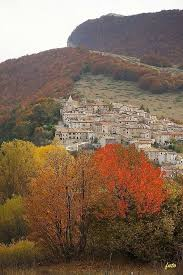 rocca di mezzo
altopiano delle rocche
foliage in abruzzo
abruzzo foliage